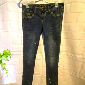 ANTIQUE RIVET JEANS​​
